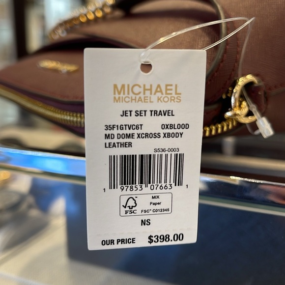 MICHAEL KORS
Jet Set Travel Medium Dome Crossbody Bag
Oxblood 
NWT - Picture 6 of 16